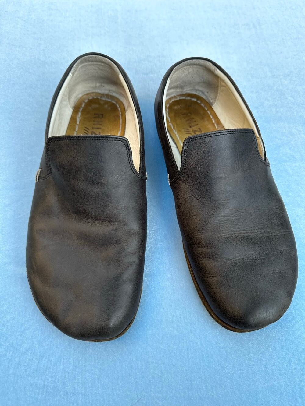 RHIZAL Brio Slate Black Leather Grounding Shoes Barefoot Slip On Womens Size 9